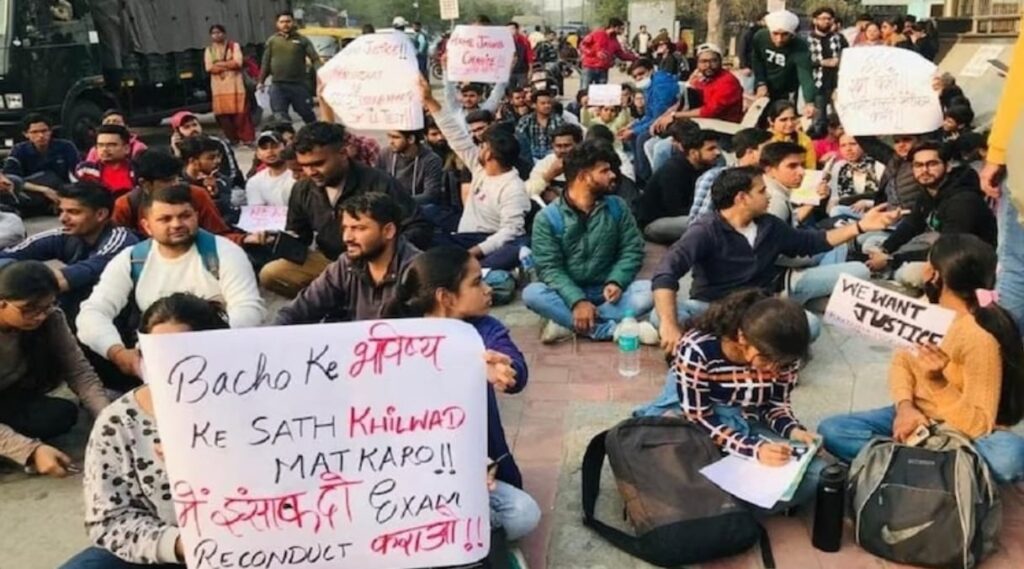 SSC फेज 13 कौन-सी परीक्षा है, जिसके बाद पूरे देश में बवाल हो रहा है?